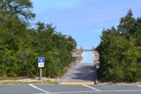 Parking and access at Northend beach, Bald Point State Park